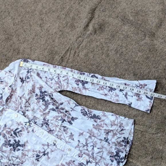 Coldwater Creek Shaped Floral Blue Button Down Shirt Women's Size PS or PM - Picture 6 of 8